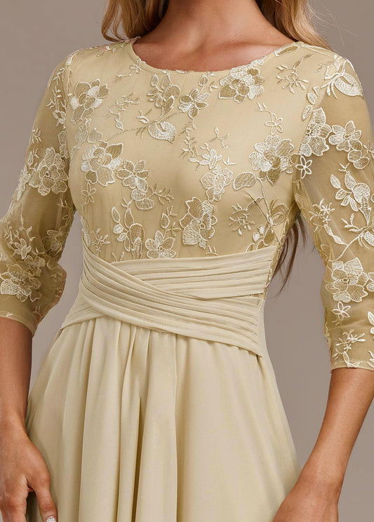 Elin™ - Champagnefarvet kjole med delikate broderier