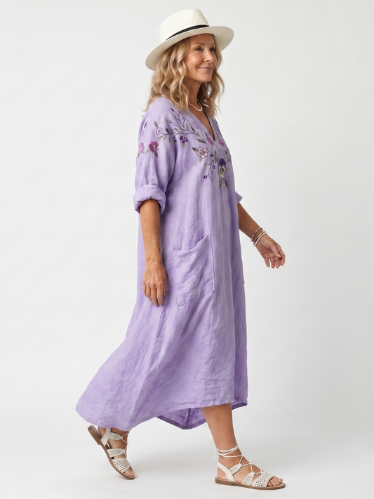 Tavi | Oversized midikjole med blomsterbroderi og lommer