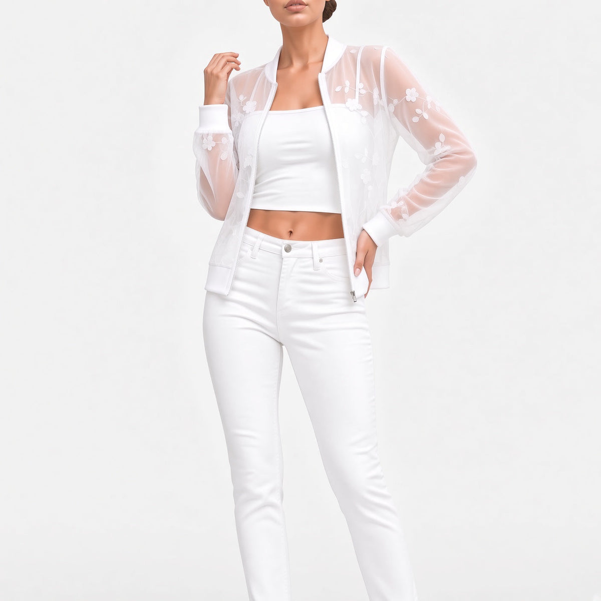 Aveloria™ — Transparent broderet jakke med delikat elegance