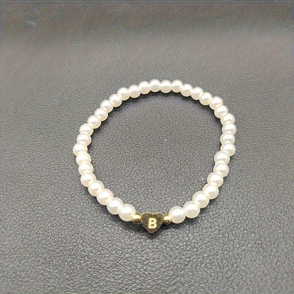 Elegant Armbånd med Initial i Hjerte (A–Z)
