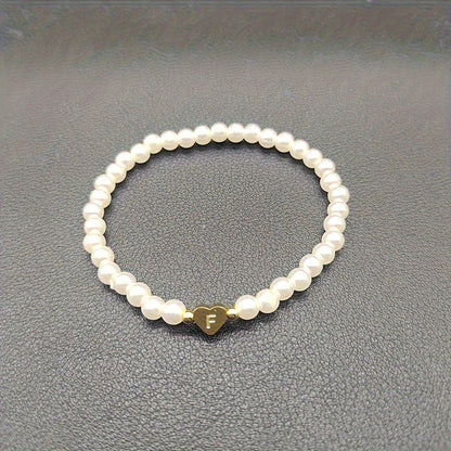 Elegant Armbånd med Initial i Hjerte (A–Z)