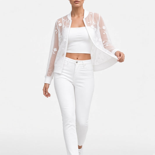Aveloria™ — Transparent broderet jakke med delikat elegance