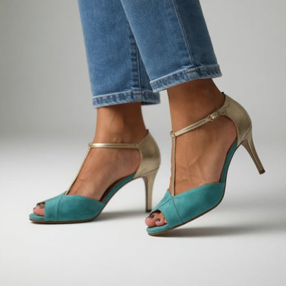 Roksana™ — Stiletsandal i turkis og guld, vibrerende elegance