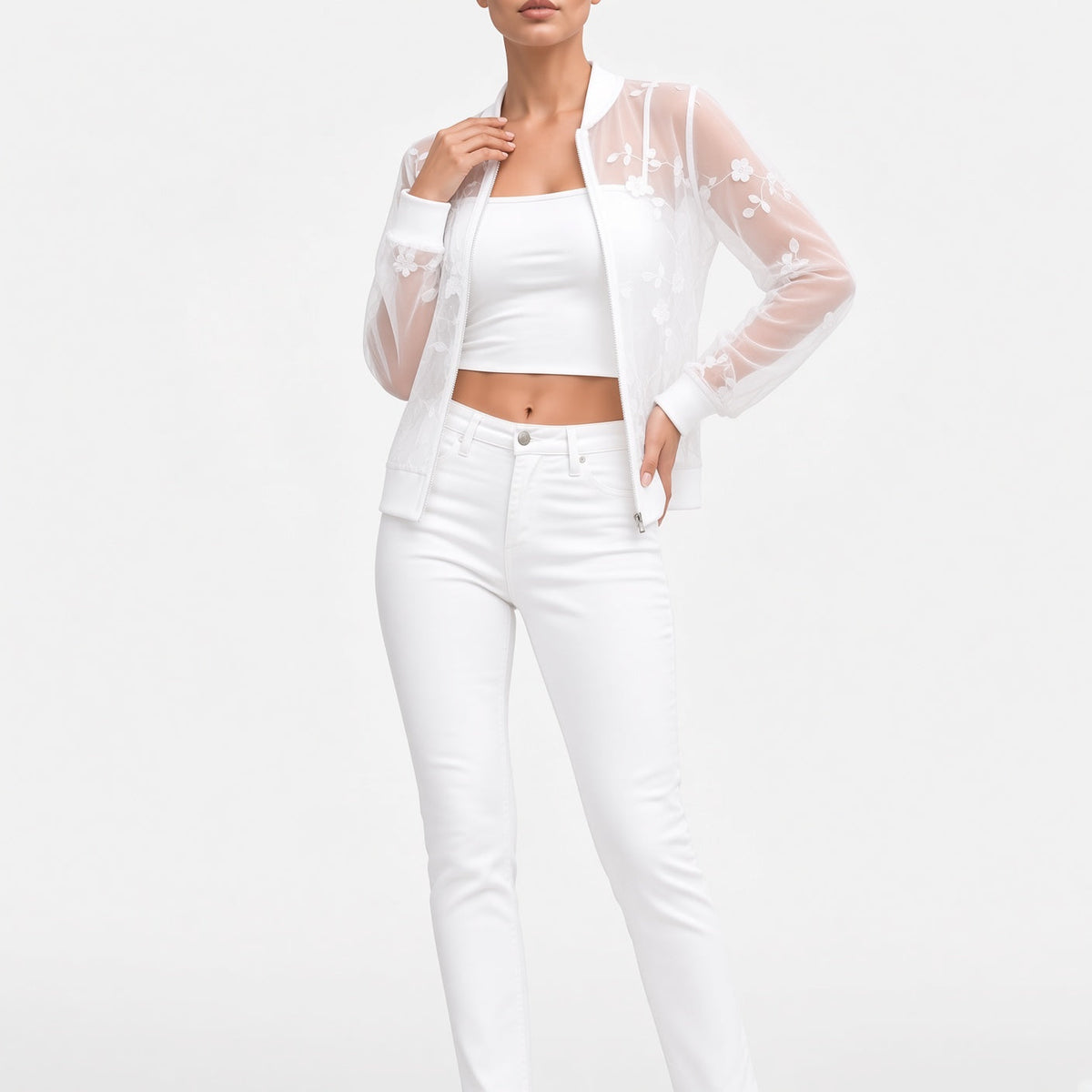 Aveloria™ — Transparent broderet jakke med delikat elegance