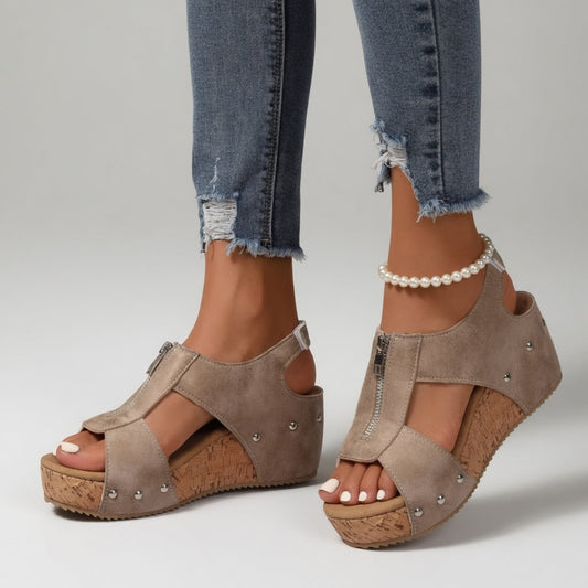 Philomène™ — Kilesandal med nitter i naturlig bohemestil