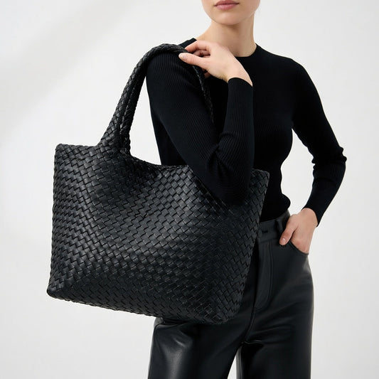 Delphine™ — Flettet shopper i tidløs elegance