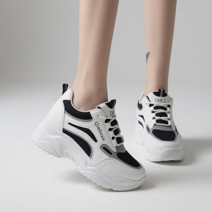 Blanchette™ — Hvid chunky sneaker i feminin urban stil