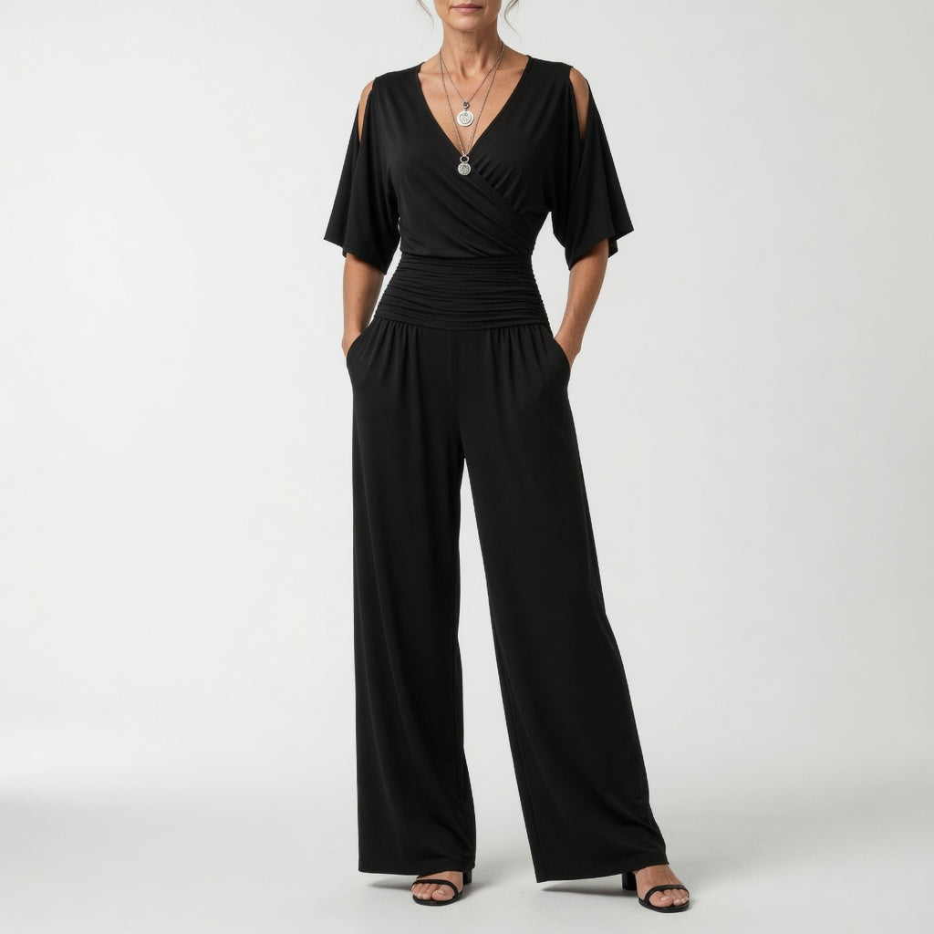 Gaëlle™ — Løstsiddende, flydende jumpsuit med V-hals og afslappet, tidløs elegance