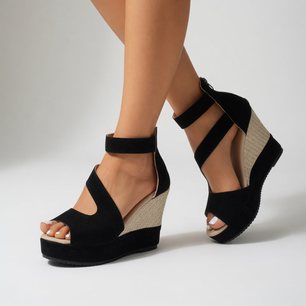 Jocelyne™ — Kilesandal med elastisk rem i rent, naturligt look