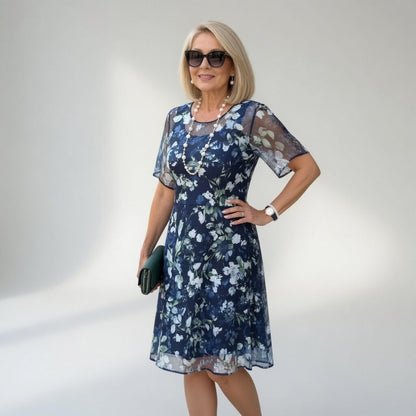 Wulfhilde™ — Blomstret chiffonkjole med tidløs elegance