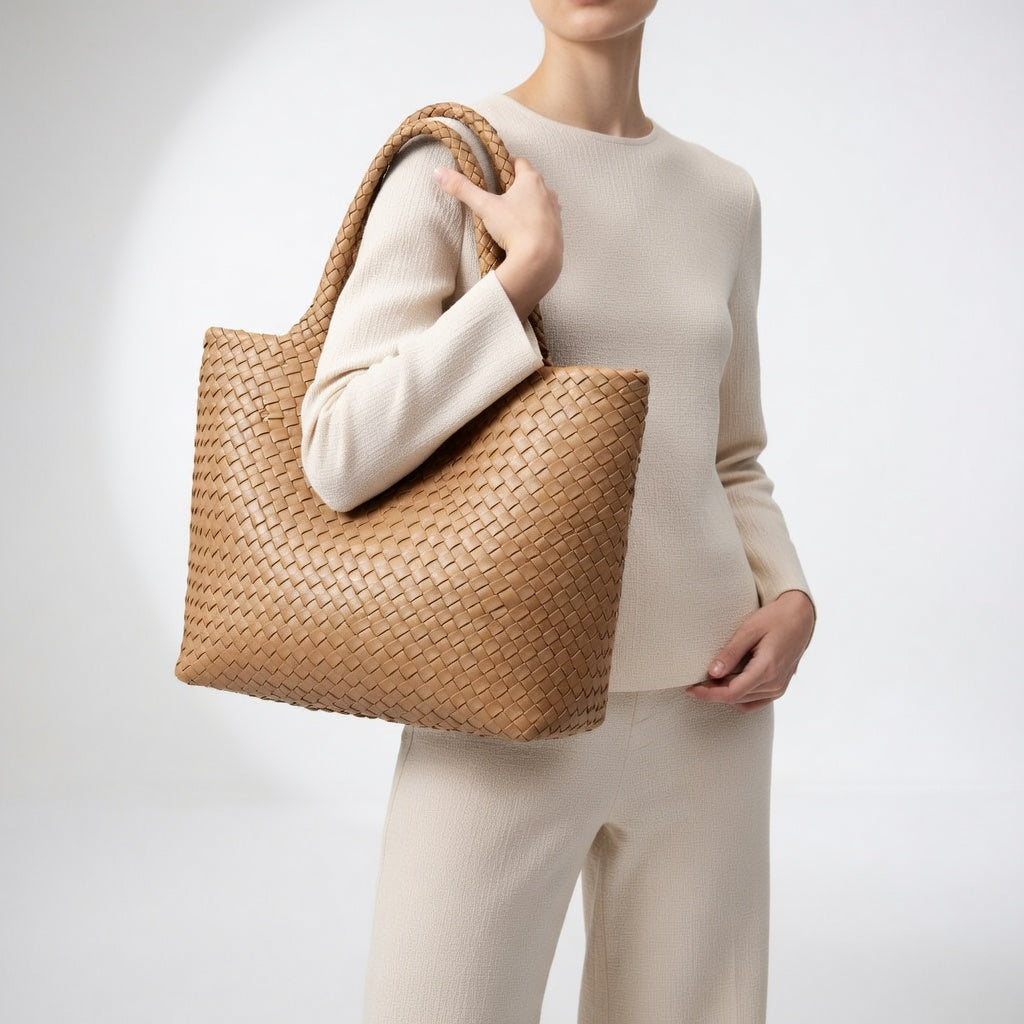 Delphine™ — Flettet shopper i tidløs elegance