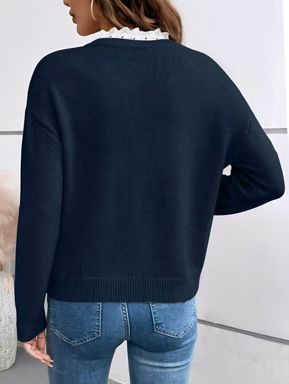 Céline | Smart strikbluse med elegant blondekrave