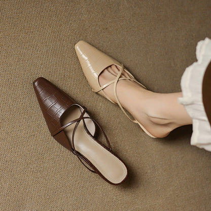 Cris | Mules med spids tå og krydsede remme