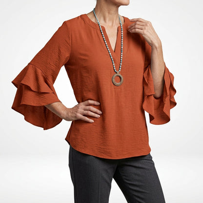Mélorisse™ — Elegant flydende bluse med flæseærmer