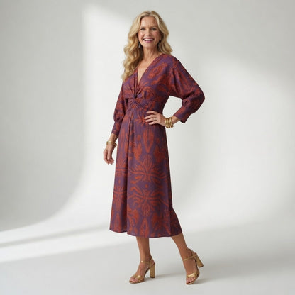 Hortense™ — Elegant midikjole med wrap-look og print