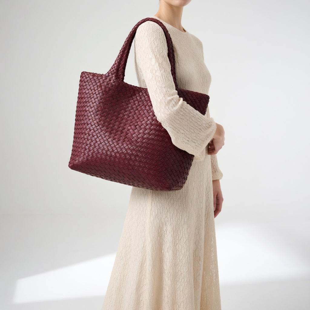 Delphine™ — Flettet shopper i tidløs elegance