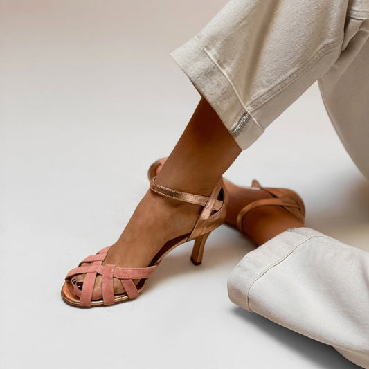 Amélia™ — Flettet sandal med stilethæl og feminin retroelegance