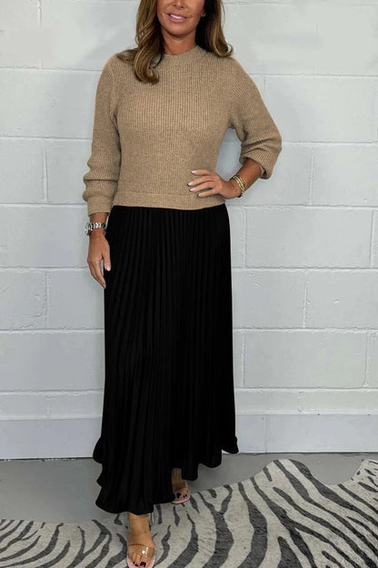 Claudine™ – Den plisserede sweaterkjole med elegance og komfort