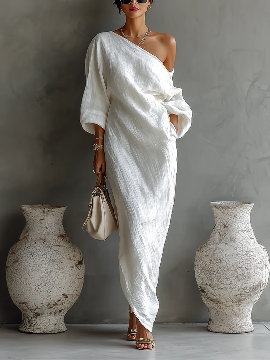 Livia™ — Asymmetrisk, flydende kjole med naturlig elegance
