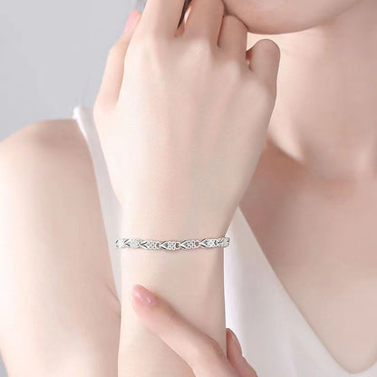 Agnès™ - Yndefuldt armbånd med glød, elegant og behageligt til hverdag