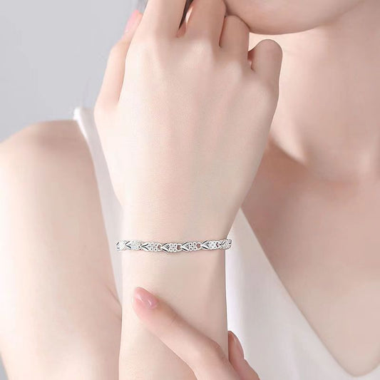 Agnès™ - Yndefuldt armbånd med glød, elegant og behageligt til hverdag