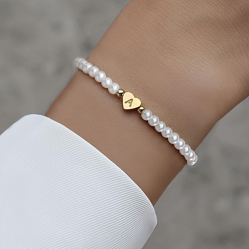 Elegant Armbånd med Initial i Hjerte (A–Z)