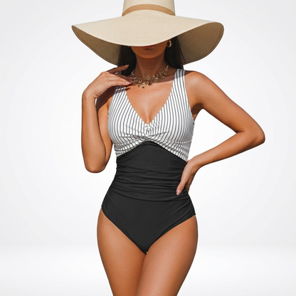 Avelina™ — Figurformende badedragt for en perfekt silhuet