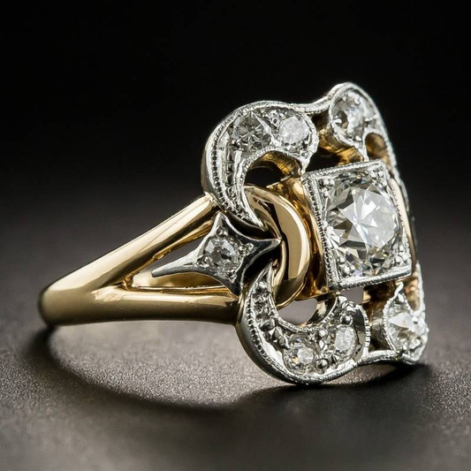 Klassisk guldring med vintage-zirkonia