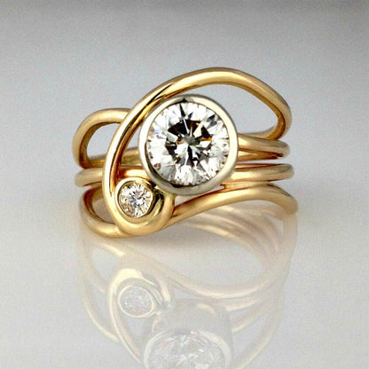 Vintage Spiral Zirconia Ring