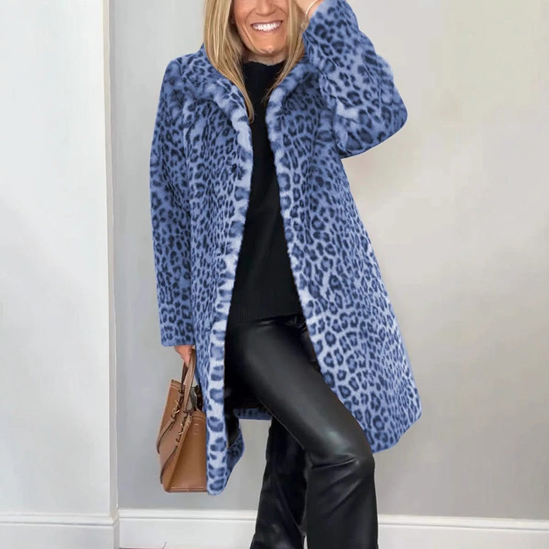 Séverine™ — Elegant halvlang jakke med leopardprint